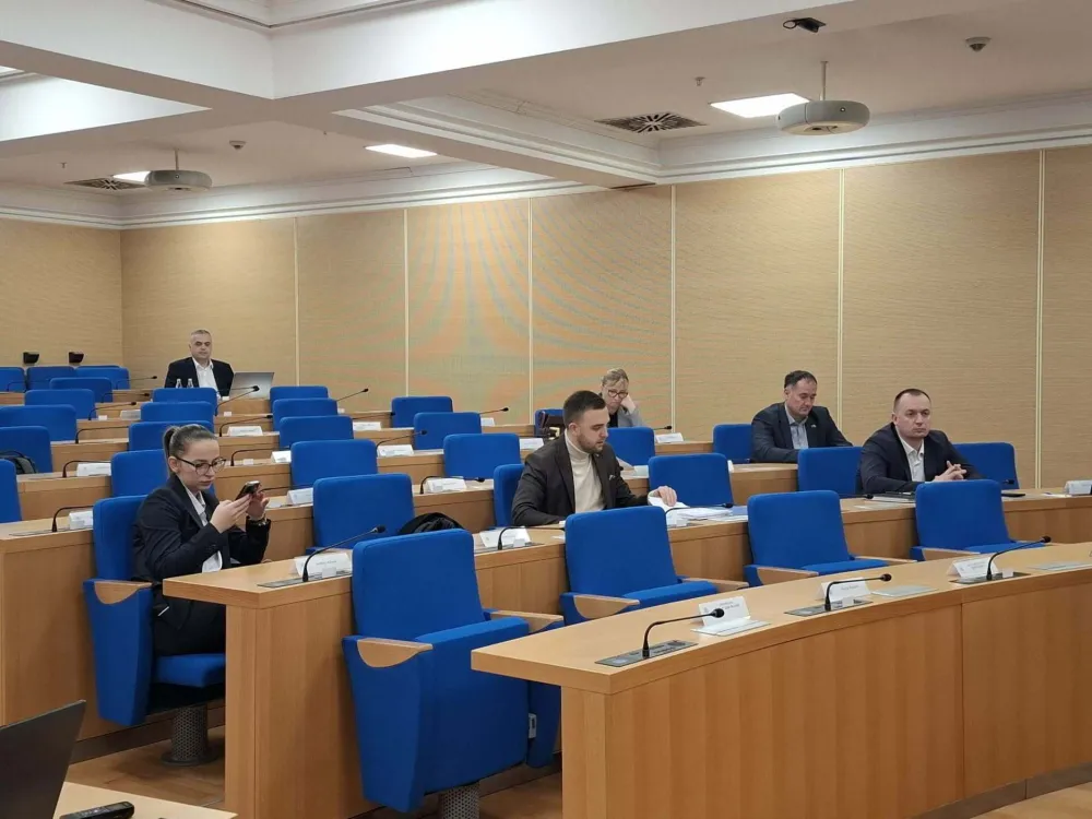 Članovi odbora za statut i propise