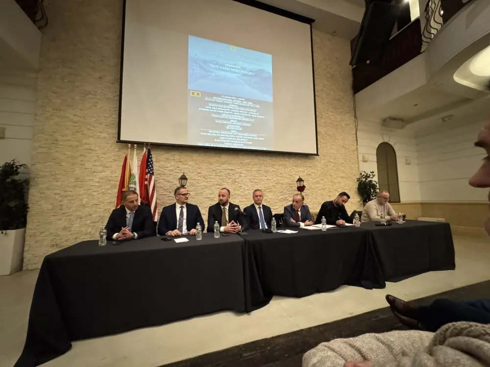 &Scaron;ehović i Zirojević u Njujorku: Crna Gora doživljava institucionalno, kulturno i civilizacijsko posrnuće