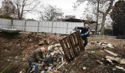 Građani uklonili deponiju u samom centru Danilovgrada, traže da se postavi ograda