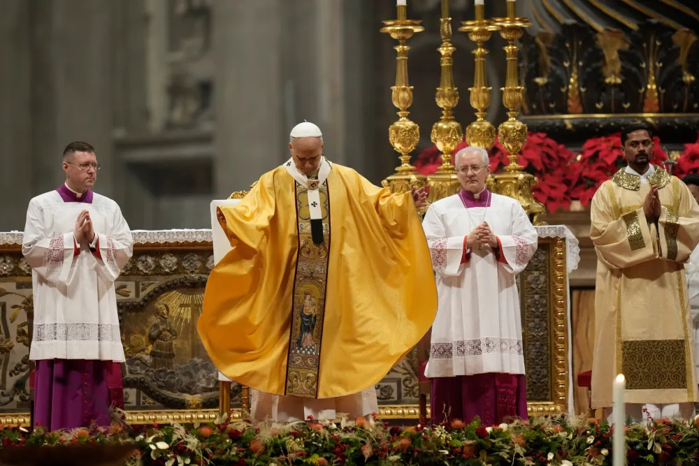 (FOTO) Papa Lav služio svoju prvu božićnu misu