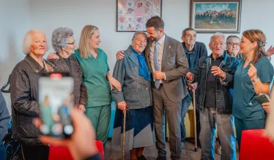 Jakov MIlatović u posjeti Domu starih u Podgorici