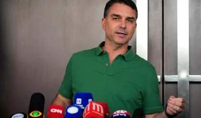 Bolsonaro podržao kandidaturu sina Flavija za predsjednika na izborima 2026.