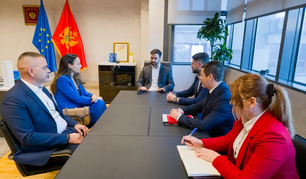 Ministar pomorstva sa predstavnicima Crnogorskog udruženja za pomorsko pravo