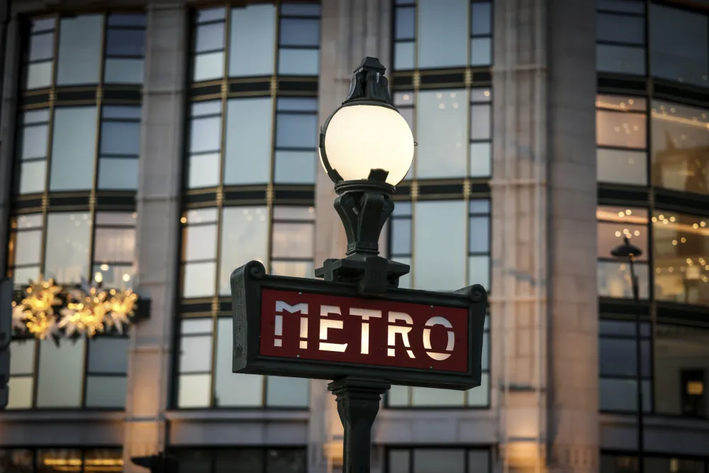 Tri žene izbodene nožem u metrou u Parizu, uhap&scaron;en osumnjičeni