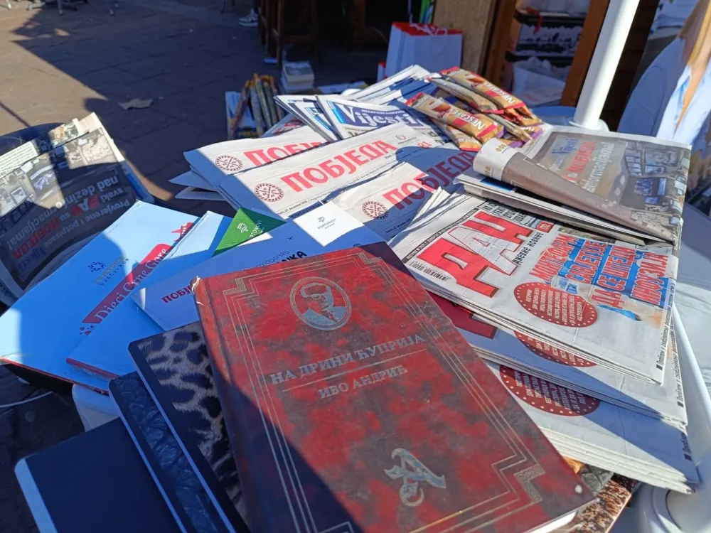 Delegacija EU: Zajedničkom kampanjom Vijesti, Dnevne novine Dan i Pobjeda daju važan doprinos popularizaciji &scaron;tampe