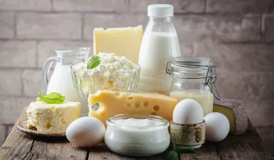 Mlijeko, sir i jaja poskupjeli skoro 50 odsto