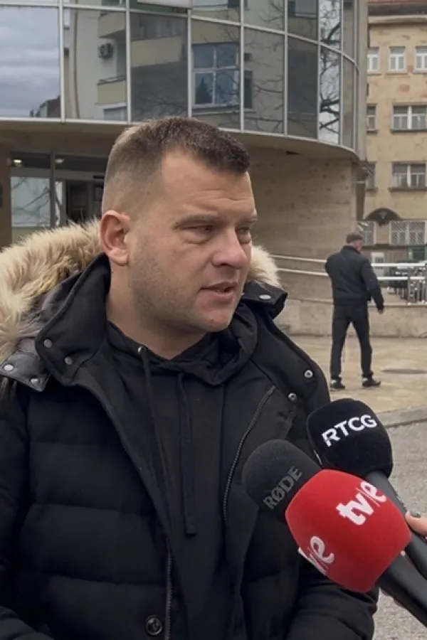 (VIDEO/FOTO) Asanović: &Scaron;aranović, Bečić i &Scaron;ćepanović udarili na goloruki narod