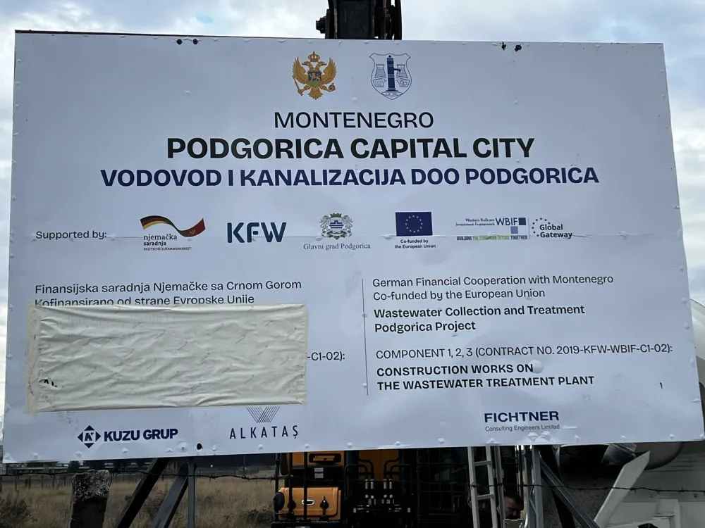 (FOTO/VIDEO) Postavljena tabla, počinje gradnja kolektora u Botunu