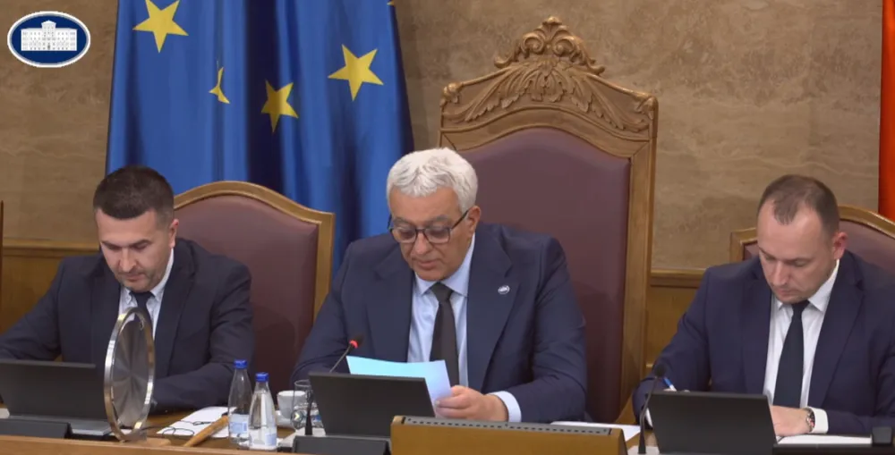 Skup&scaron;tina ne nastavlja rad, Mandić kazao da&nbsp;zbog Botuna&nbsp;ne može voditi sjednicu