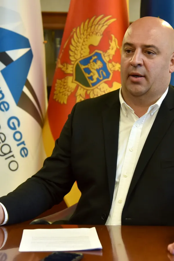 Tolić za "Dan": Aerodromima trebaju investicije sa koncesionarom ili bez njega