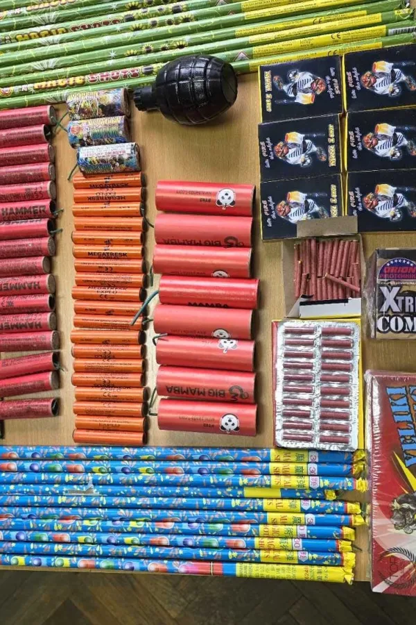 Policija uputila apel roditeljima: Ne kupujte djeci petarde i vatromete