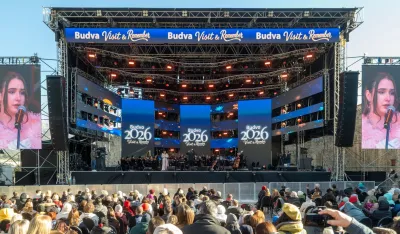 Prvi dan 2026. u Budvi: Koncert Bokeljskog simfonijskog orkestra odu&scaron;evio brojnu publiku