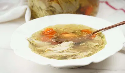 Obrok koji vas "diže na noge": Napravite pileću supu koja smiruje želudac