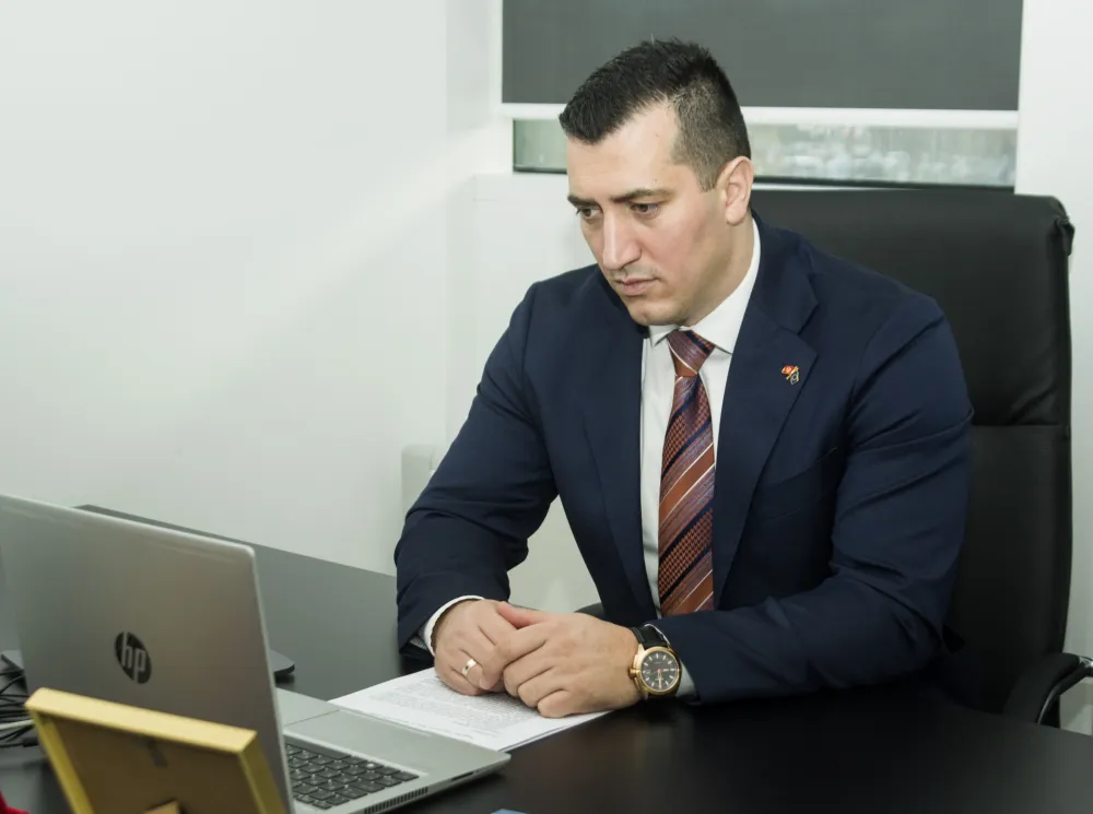 Suljević za &bdquo;Dan&rdquo;:&nbsp;Država gubi zbog odlaska mladih