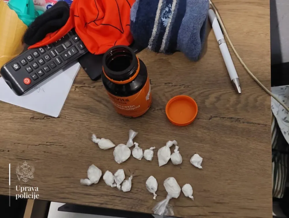 pornađeni oružje i droga