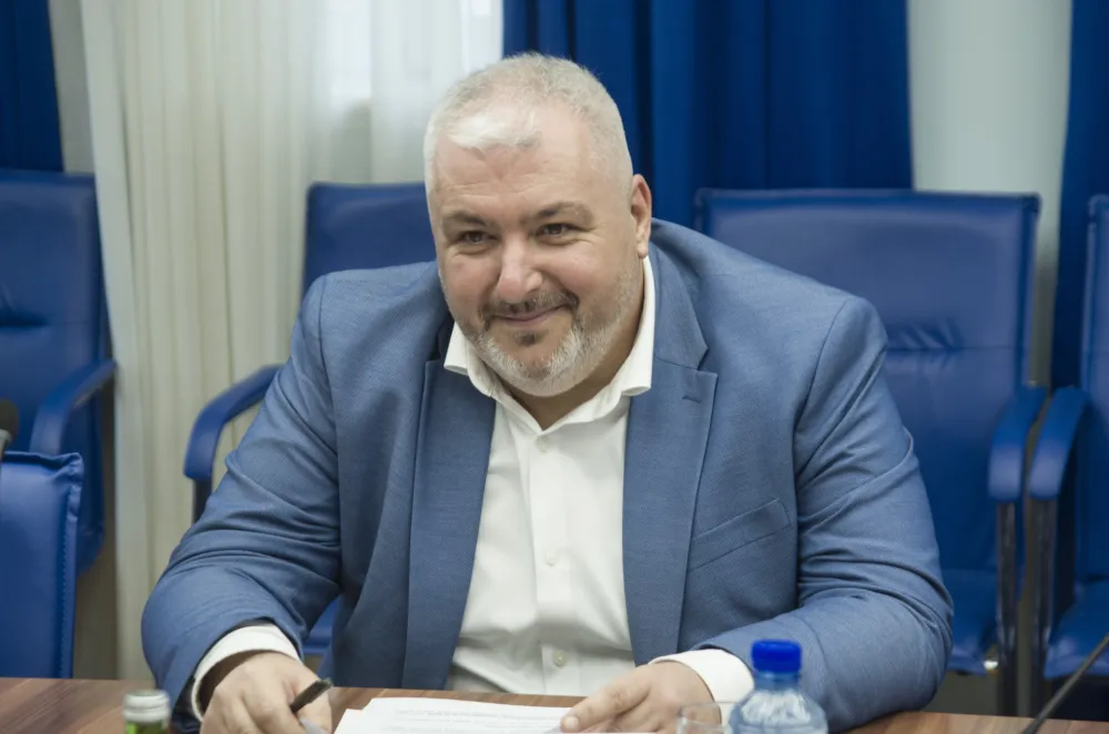 Čađenović za "Dan": Umanjenjem budžetskih sredstava Vlada utiče na nezavisnost DRI