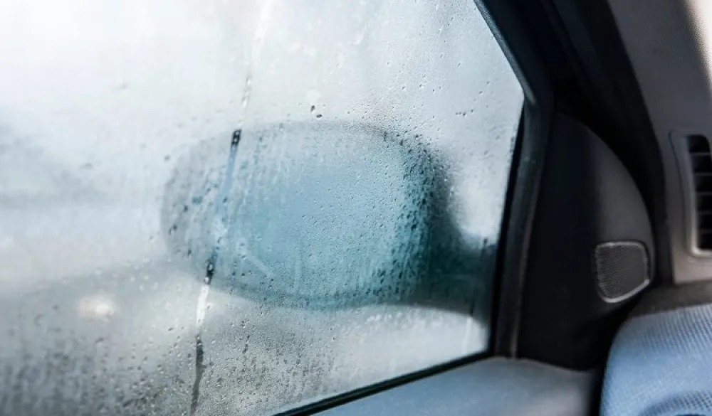 Vlaga u automobilu