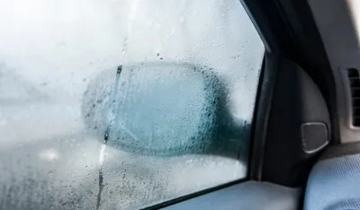 Vlaga u automobilu