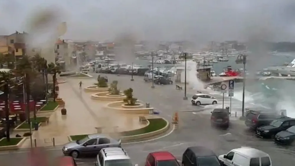 Nevrijeme zadesilo i Hrvatsku: Snijeg na sjeveru, obilne padavine potopile djelove Splita i Dubrovnika