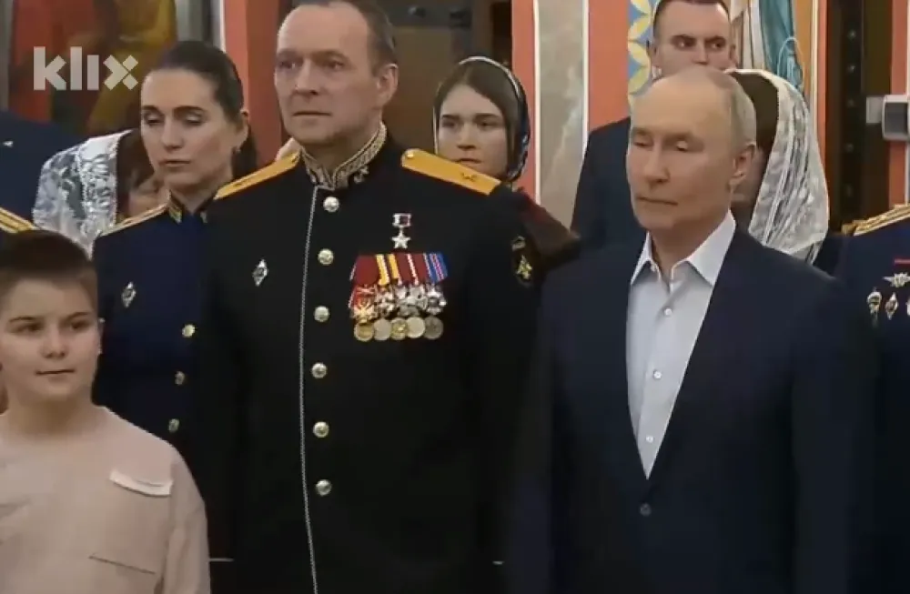Putin s vojnicima na Božićnoj liturgiji