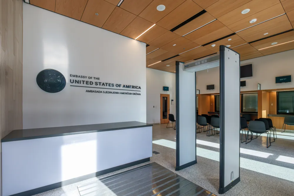 Uhap&scaron;en profesor iz Rožaja, američkoj ambasadi u Podgorici poslao prijeteći mejl