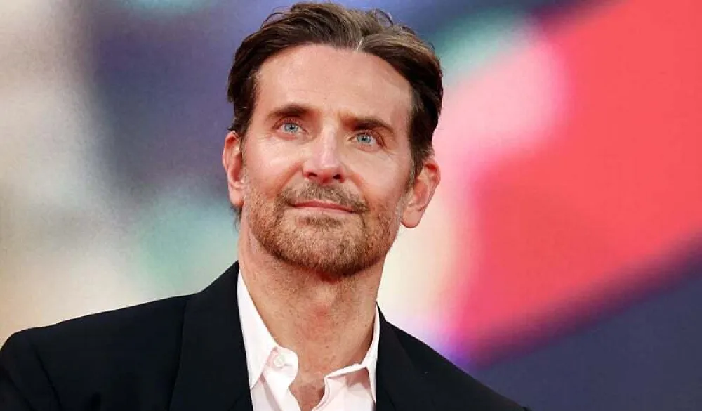 Bredli Kuper demantovao nagađanja o plastičnim operacijama