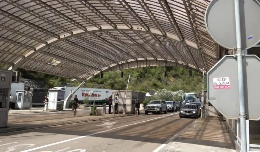 Herceg Novi: Na graničnim prelazima tokom praznika promet znatno manji u odnosu na pro&scaron;lu godinu