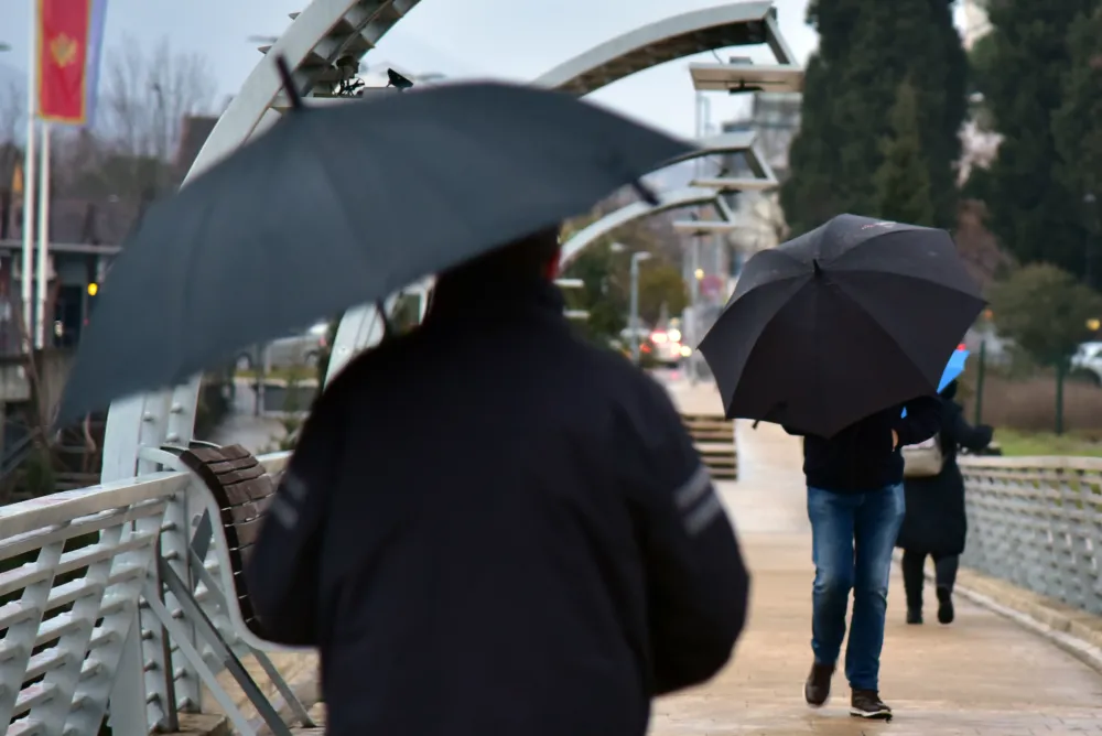 Danas oblačno, krajem dana intenzivnije padavine