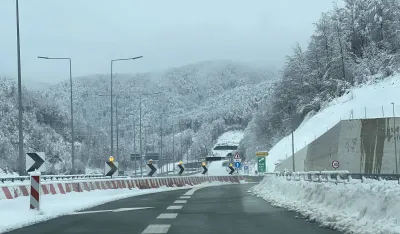 AMSCG: Voziti oprezno zbog poledice i mogućih odrona