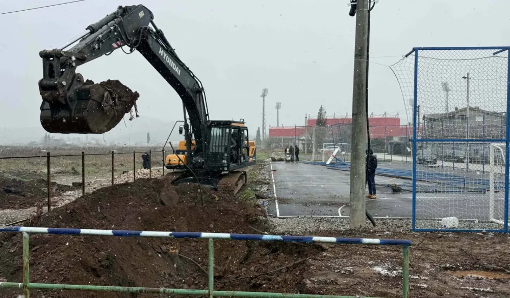 (VIDEO/FOTO) Či&scaron;ćenje kanala Mareze: Sru&scaron;eno grdsko igrali&scaron;te, čeka se odluka za stadion