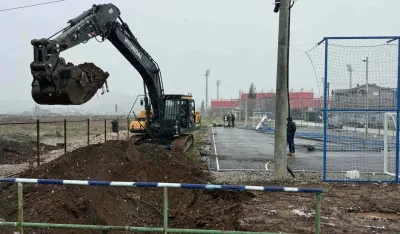 (VIDEO/FOTO) Či&scaron;ćenje kanala Mareze: Sru&scaron;eno grdsko igrali&scaron;te, čeka se odluka za stadion