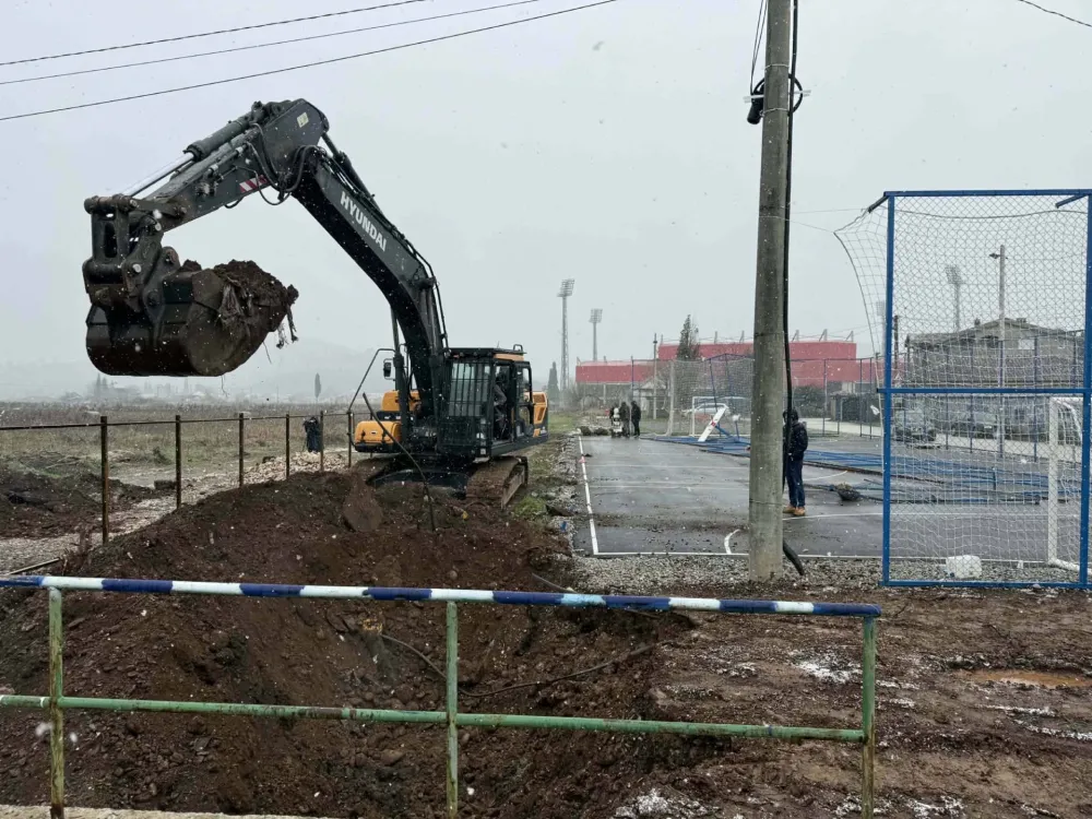 (VIDEO/FOTO) Či&scaron;ćenje kanala Mareze: Sru&scaron;eno grdsko igrali&scaron;te, čeka se odluka za stadion
