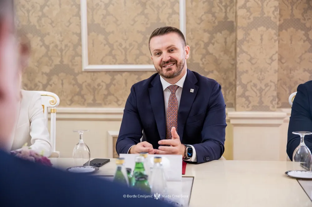 Dukaj za "Dan": Moć odlučivanja jo&scaron; nije u rukama građana