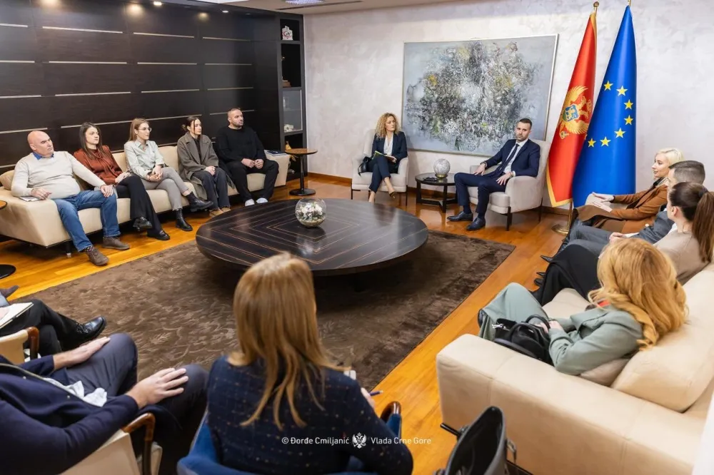 Spajić sa predstavnicima NVO sektora: Ekonomija i ekologija idu ruku pod ruku