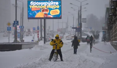 Obilne snježne padavine u Moskvi, najveće u posljednjih 56 godina