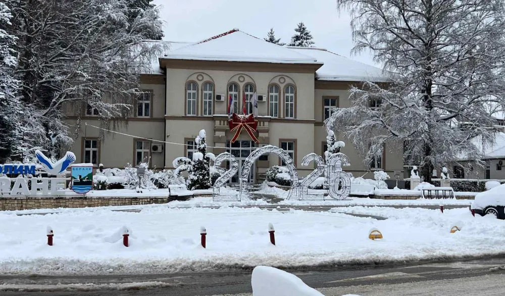 Iz kase Op&scaron;tine Berane&nbsp;najvi&scaron;e novca za plate zaposlenih