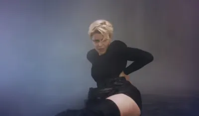 Robyn najavila novi album singlovima &ldquo;Sexistential&rdquo; i &ldquo;Talk To Me&rdquo;