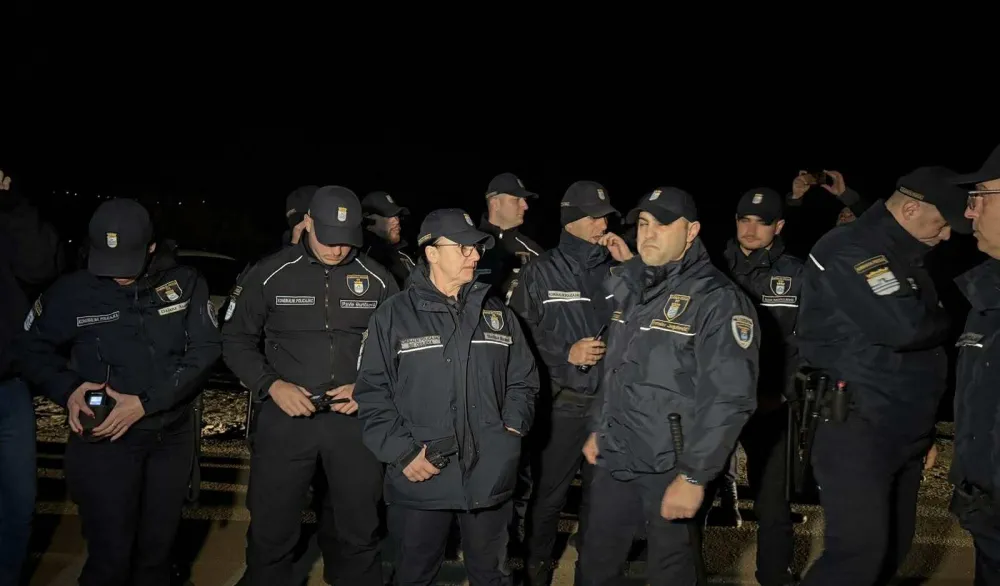 Komunalna policija u Botunu