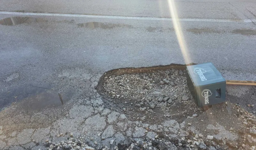 Ulcinjski "asfalt od papira": Milionsku investiciju drži gajba piva