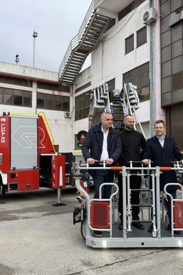 Glavni grad kupio auto-ljestvu za Vatrogasnu