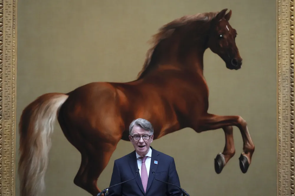 Lord Mandelson se izvinio žrtvama Džefrija Epstina