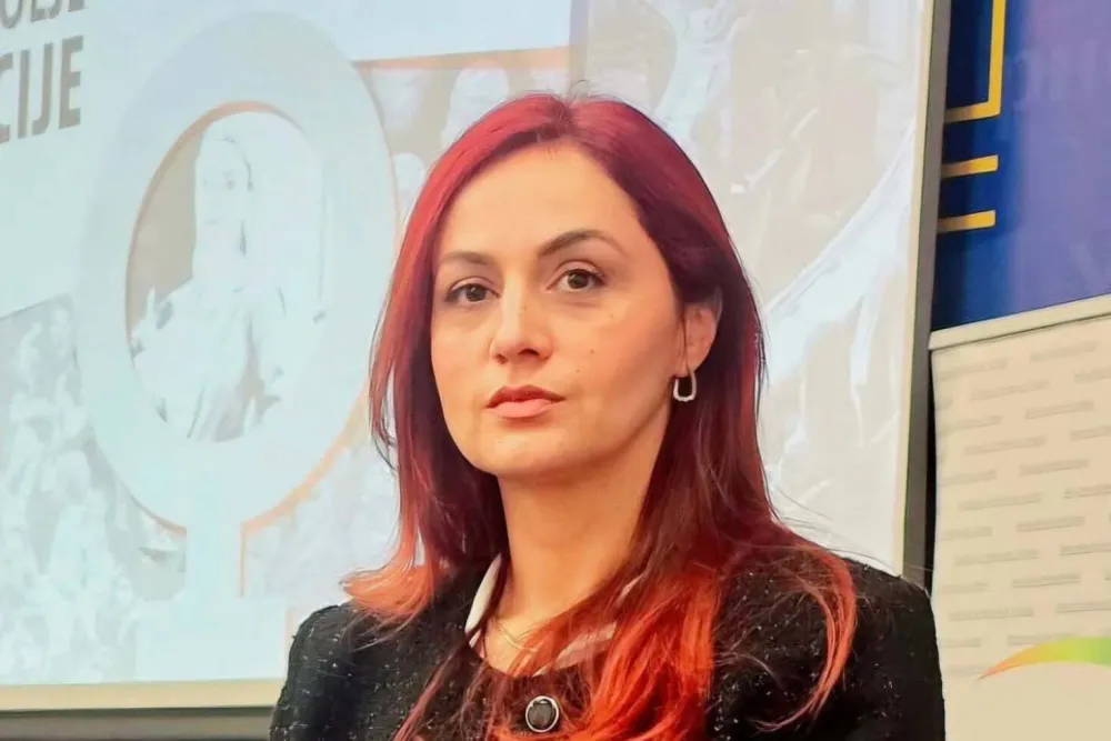 Numanović pozvala Jak&scaron;ić Stojanović da hitno reaguje: Rukovodioci obrazovnih ustanova imaju posebnu odgovornost