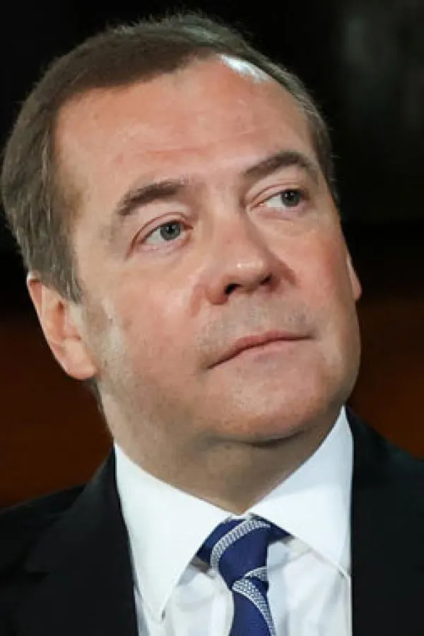 Medvedev: Evropske zemlje će vjerovatno predati Grenland
