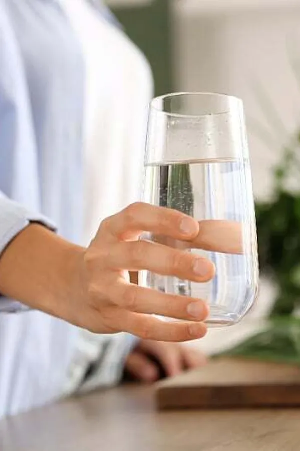 &Scaron;ta se događa s va&scaron;im krvnim pritiskom kada pijete vodu