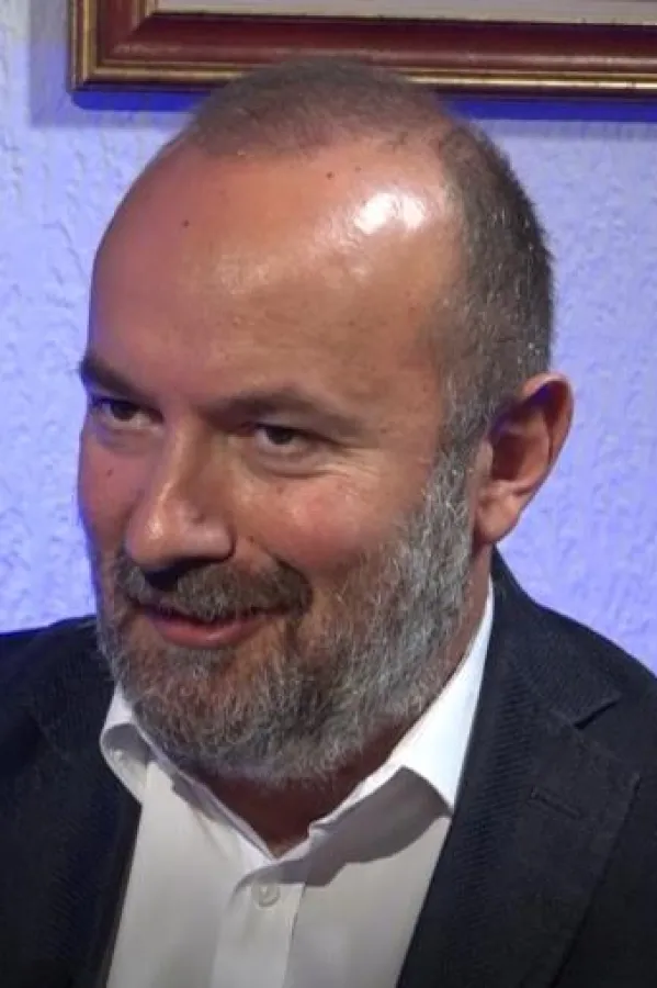 Pavićević &bdquo;Dan&rdquo;: Skretanje sa EU puta najvi&scaron;e bi &scaron;tetilo Spajiću