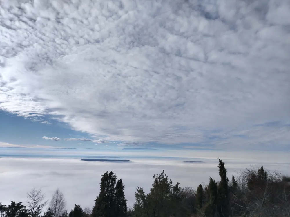 Građani se gu&scaron;e, vlast ćuti