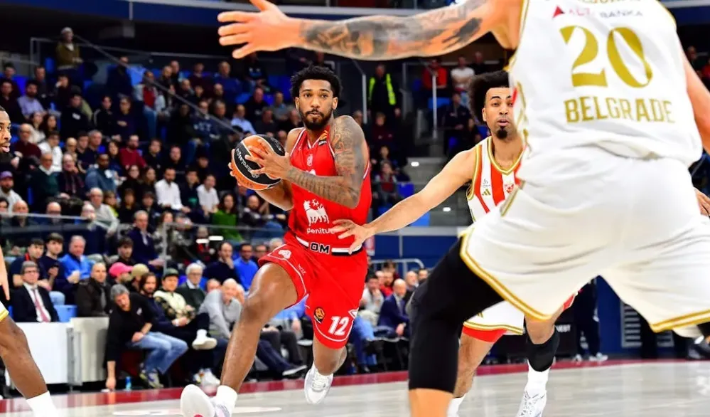 Са меча из Милана