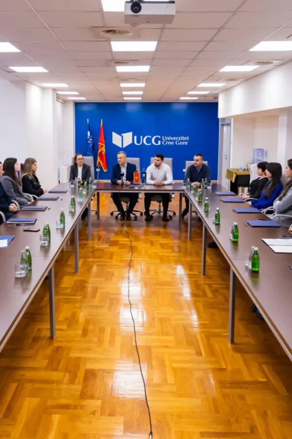 UCG dodijelio 21 stipendiju u okviru inicijative &bdquo;Stipendije najboljima, posao kod najboljih&rdquo;