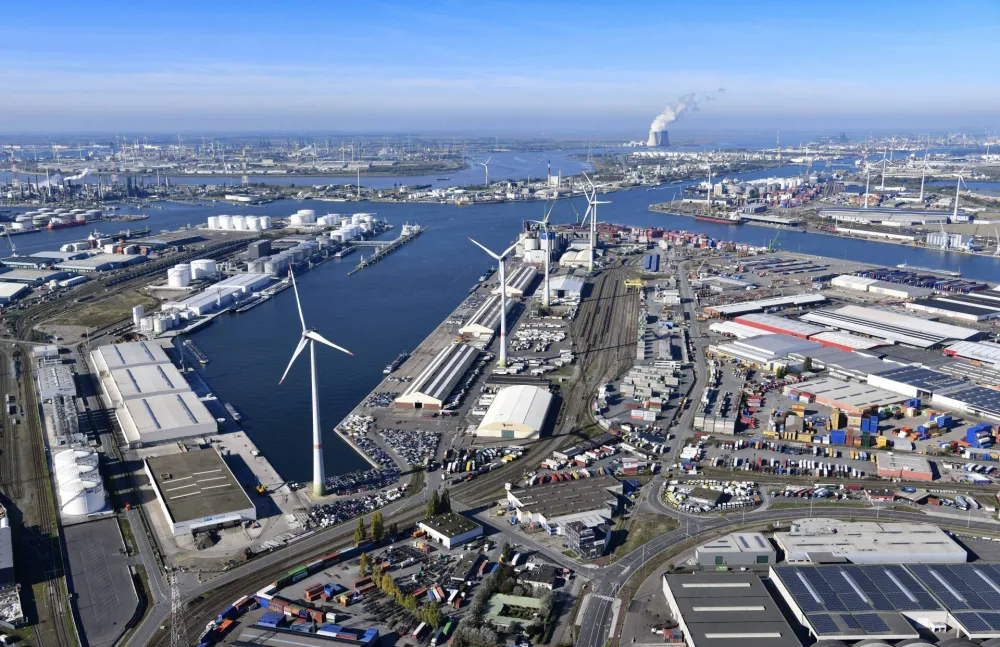 Zbog pozitivnog testa na drogu suspendovano vi&scaron;e od 300 lučkih radnika u Antverpenu