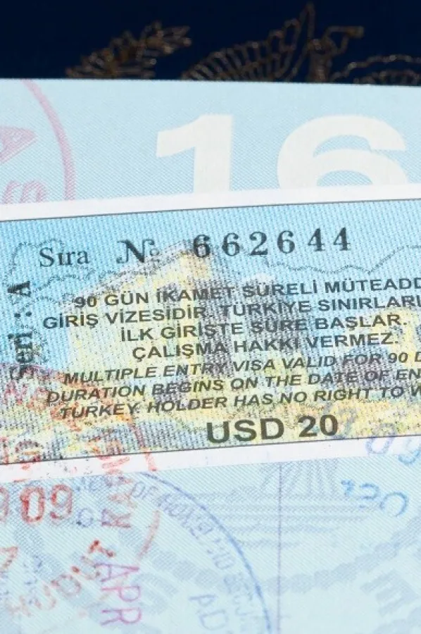 UP: Na Aerodromu Podgorica uhap&scaron;en turski državljanin zbog falsifikovanja isprave